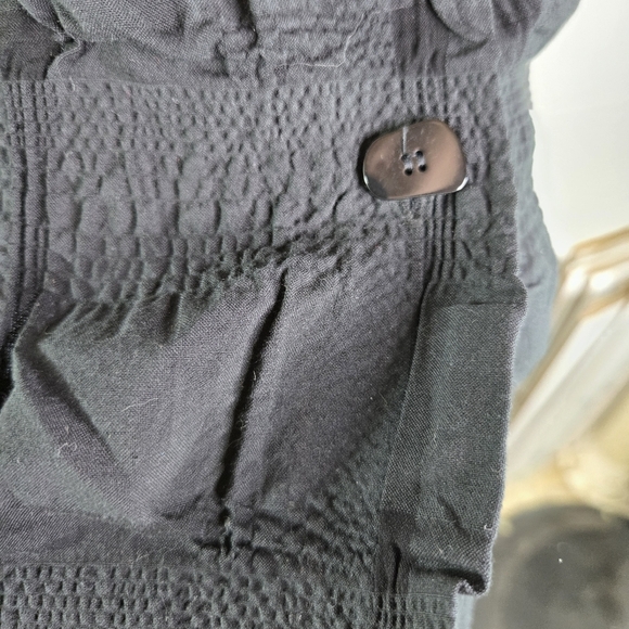 Liv By Habitat Black Pucker Textured Button Lagenlook Blouse - Picture 8 of 10